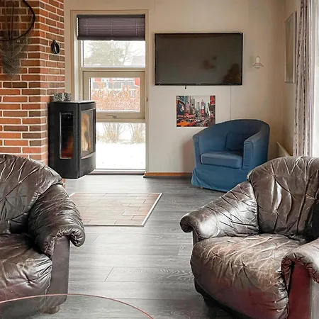 3 Bedroom Gorgeous In בית נופש